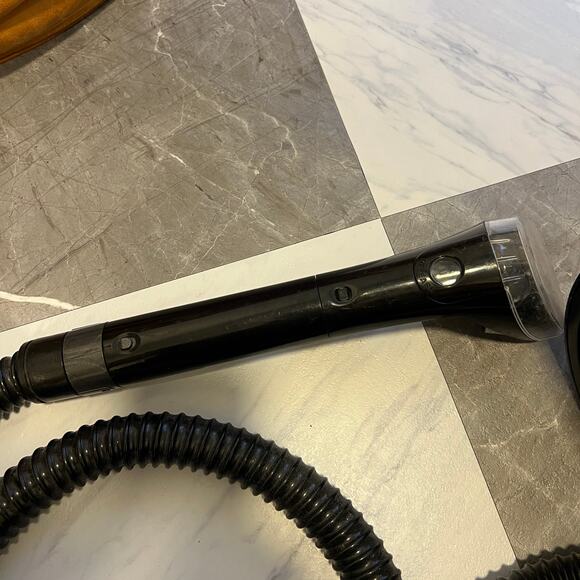 BISSELL BarkBath Dual Use Portable Dog Bath & Deep Cleaner Vacuum - Picture 7 of 10